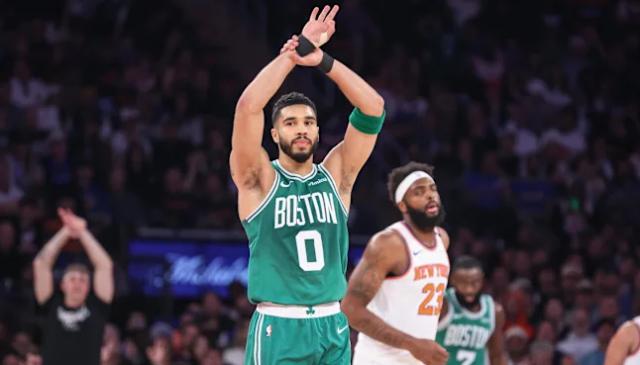 乐鱼网站-从频频打铁到三分回暖！卫冕冠军在麦迪逊花园苏醒