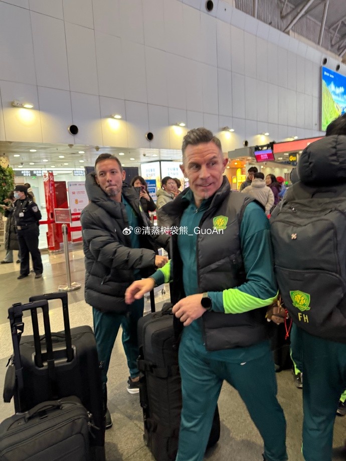 乐鱼体育-博主：原成都蓉城奥地利籍守门员教练汉斯正式加盟北京国安